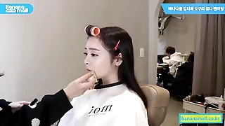 han.gl/LHpSl 오구라 유나 팬미팅 하이라이트. AV배우 2022년 화보 달력 무료 배포 이벤트 중.